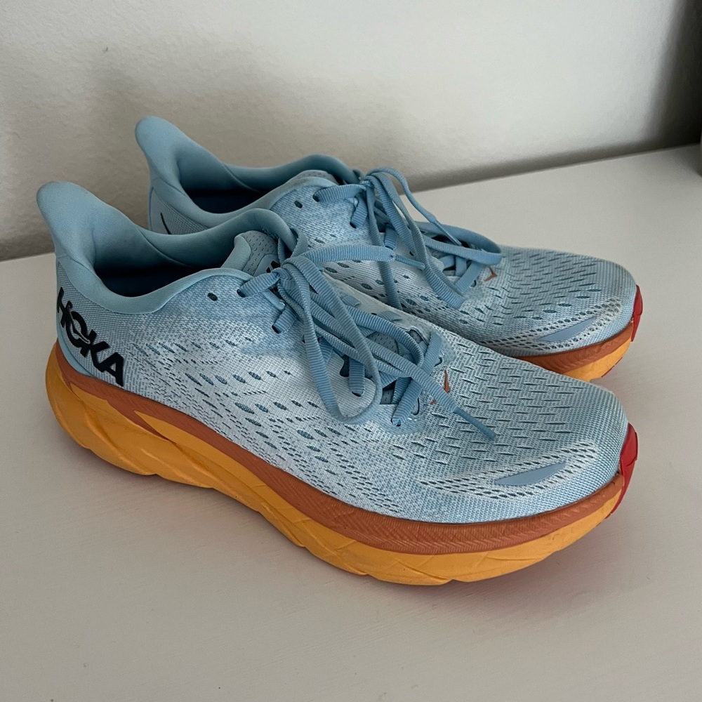 HOKA Clinton 8 in Summer Song/Ice Flow